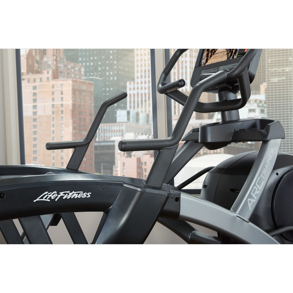 LOWER BODY ARC TRAINER Life Fitness