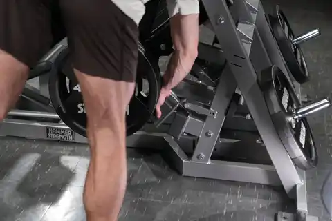 strength plateloaded supersquatpress 1