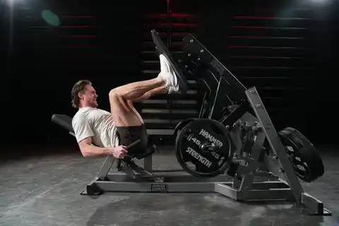 strength plateloaded supersquatpress 3