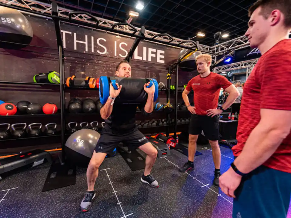 186 943 lfa trainers fitfair2019 20191122 wf2 8495 2